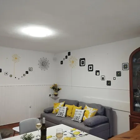 Apartment Dulijana 2042 *